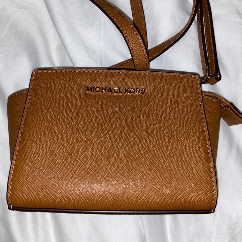 Micheal Kors Crossbody Purse